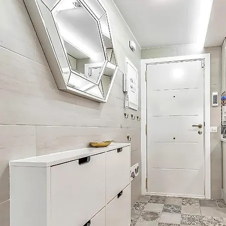 Luxury Townhouse Oasis Fanabe Apartment