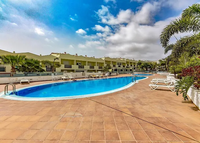 Luxury Townhouse Oasis Fanabe Daire *