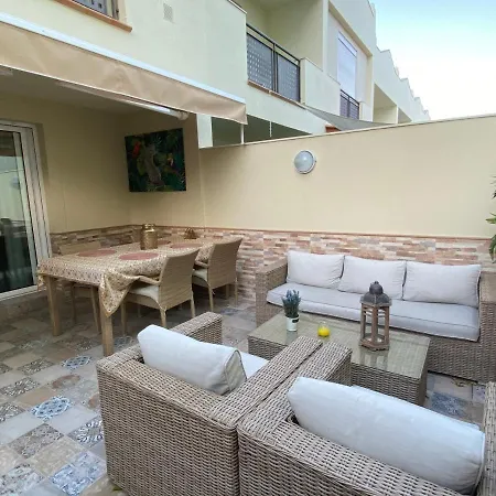 Luxury Townhouse Oasis Fanabe אדחה