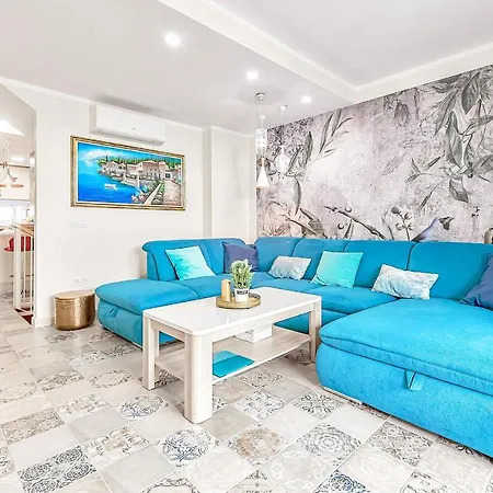 Luxury Townhouse Oasis Fanabe * אדחה