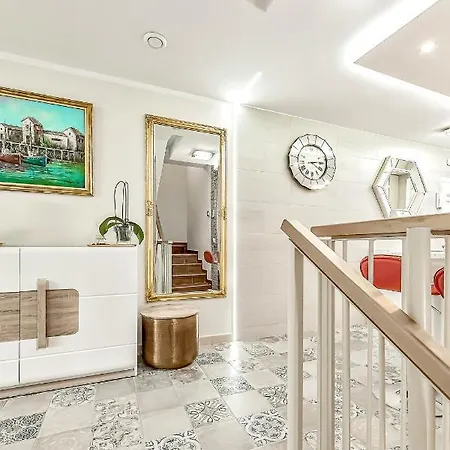 Apartman Luxury Townhouse Oasis Fanabe