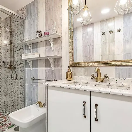 Luxury Townhouse Oasis Fanabe Apartman *